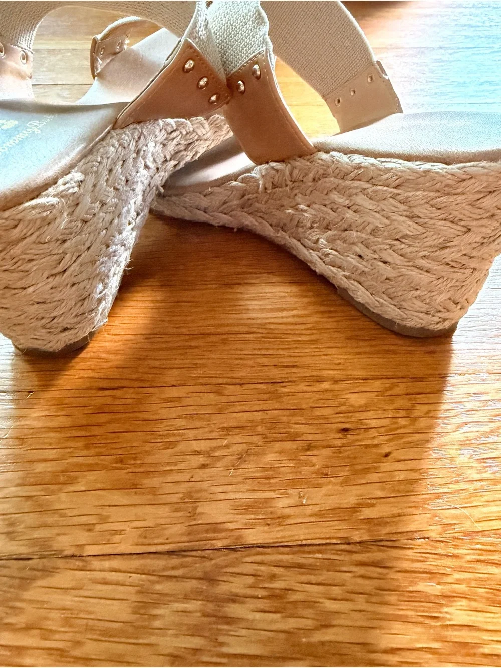 Tommy Bahama Cream Beige Elastic Strap Wedge Espadrille Sandals